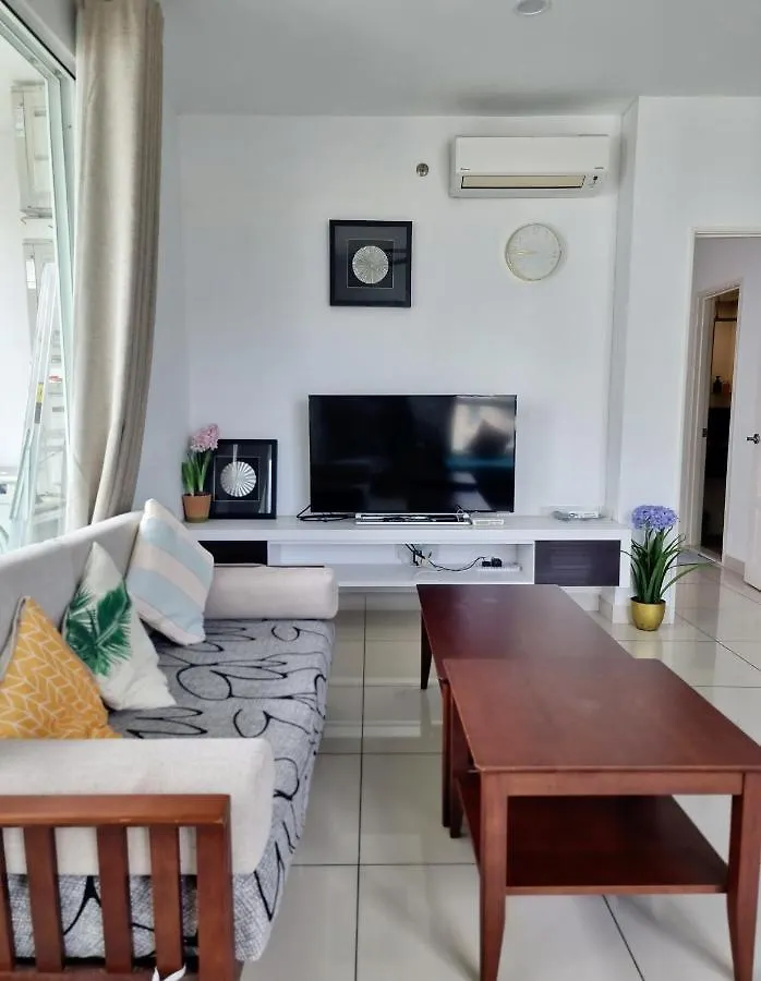 Seaview Condo 2Bedroom +2Br With City View George Town Apartment